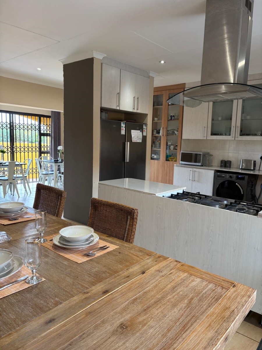 8 Bedroom Property for Sale in Rustenburg Rural North West